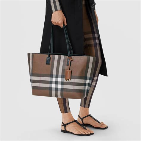 burberry tote check by ch.